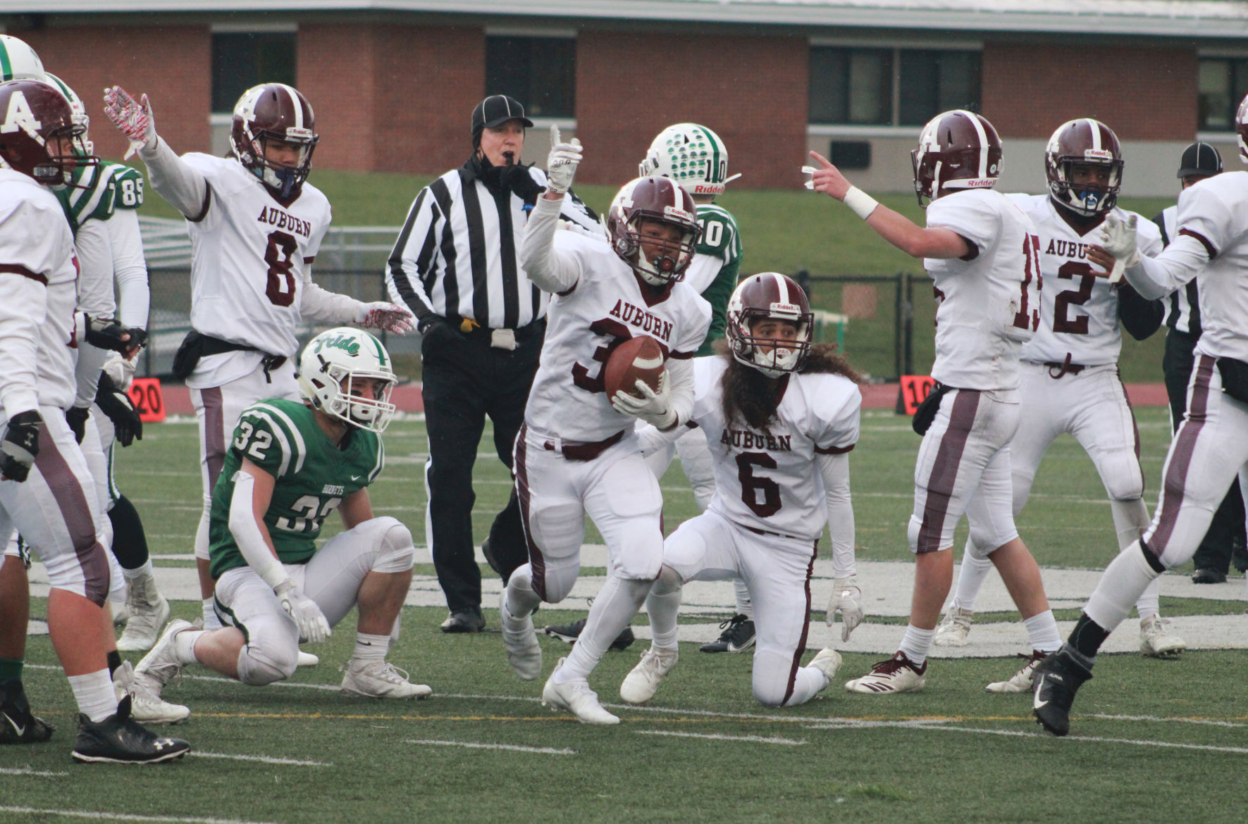 Football: Auburn vs. F-M - 4